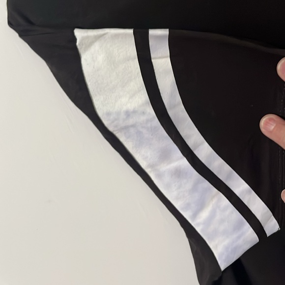 Chaser Tee. Size M - Picture 4 of 5